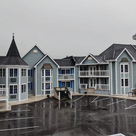 Falls Lodge & Suites Niagara Bagian luar foto