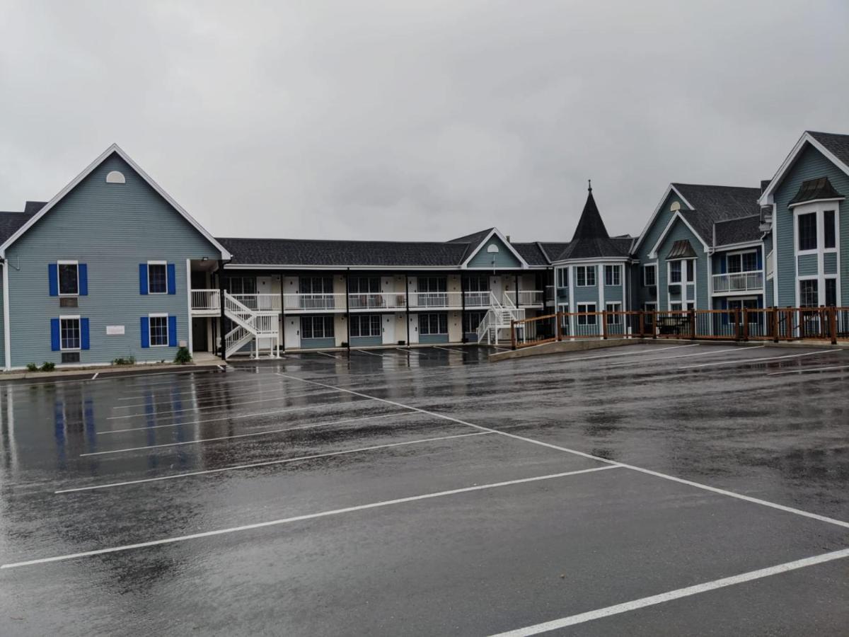 Falls Lodge & Suites Niagara Bagian luar foto