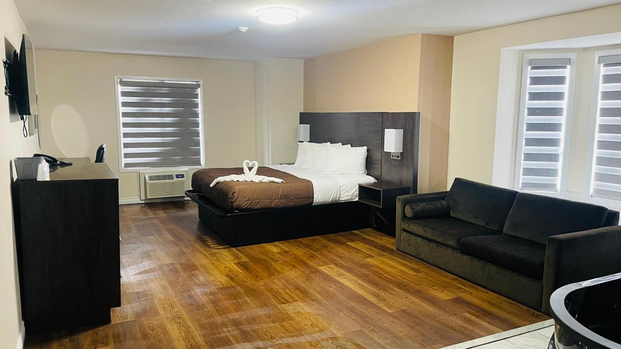 Falls Lodge & Suites Niagara Bagian luar foto